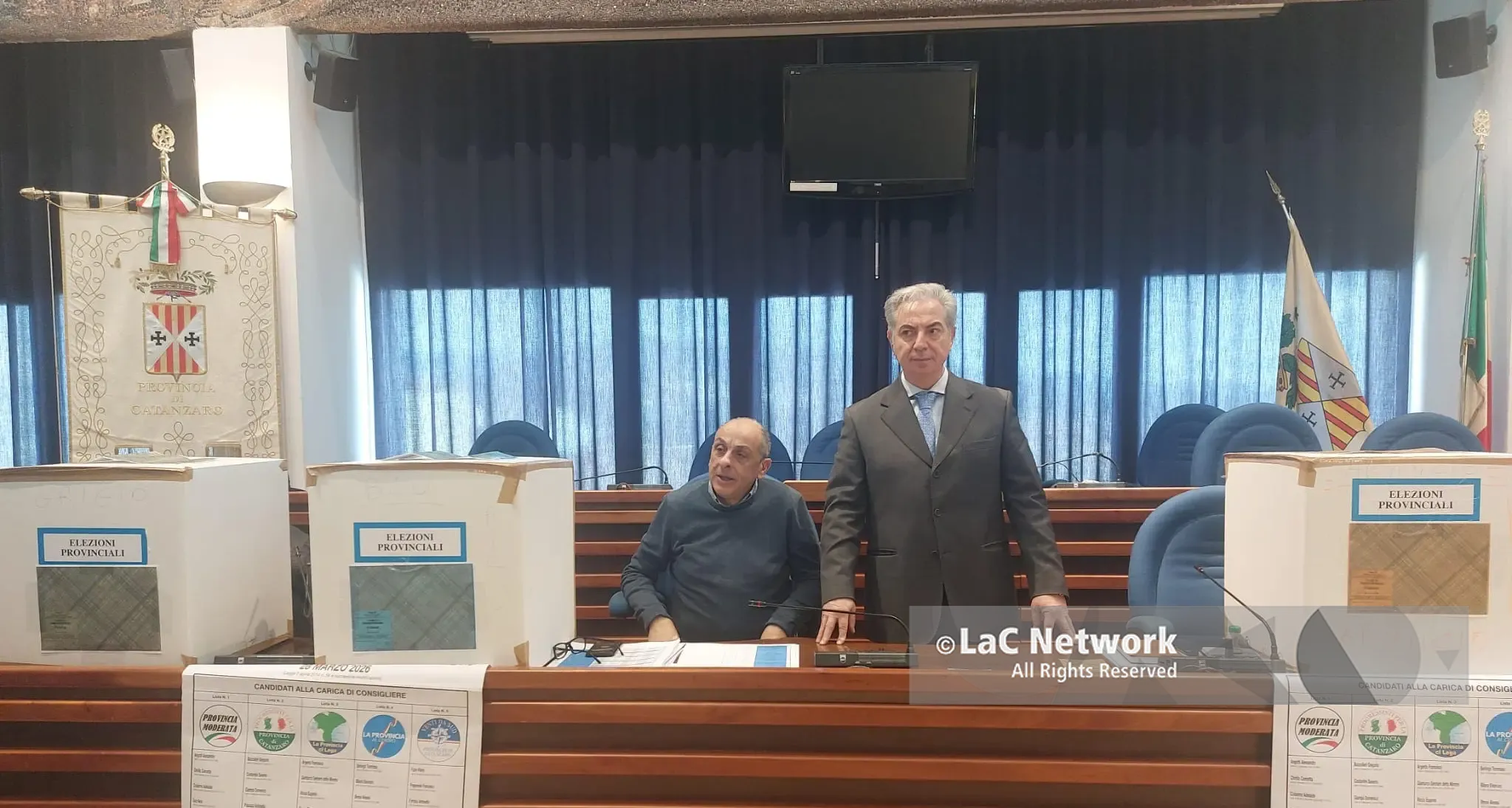 Provinciali, il giorno del voto per sindaci e amministratori: partita silenziosa che pesa sul futuro politico del capoluogo\n