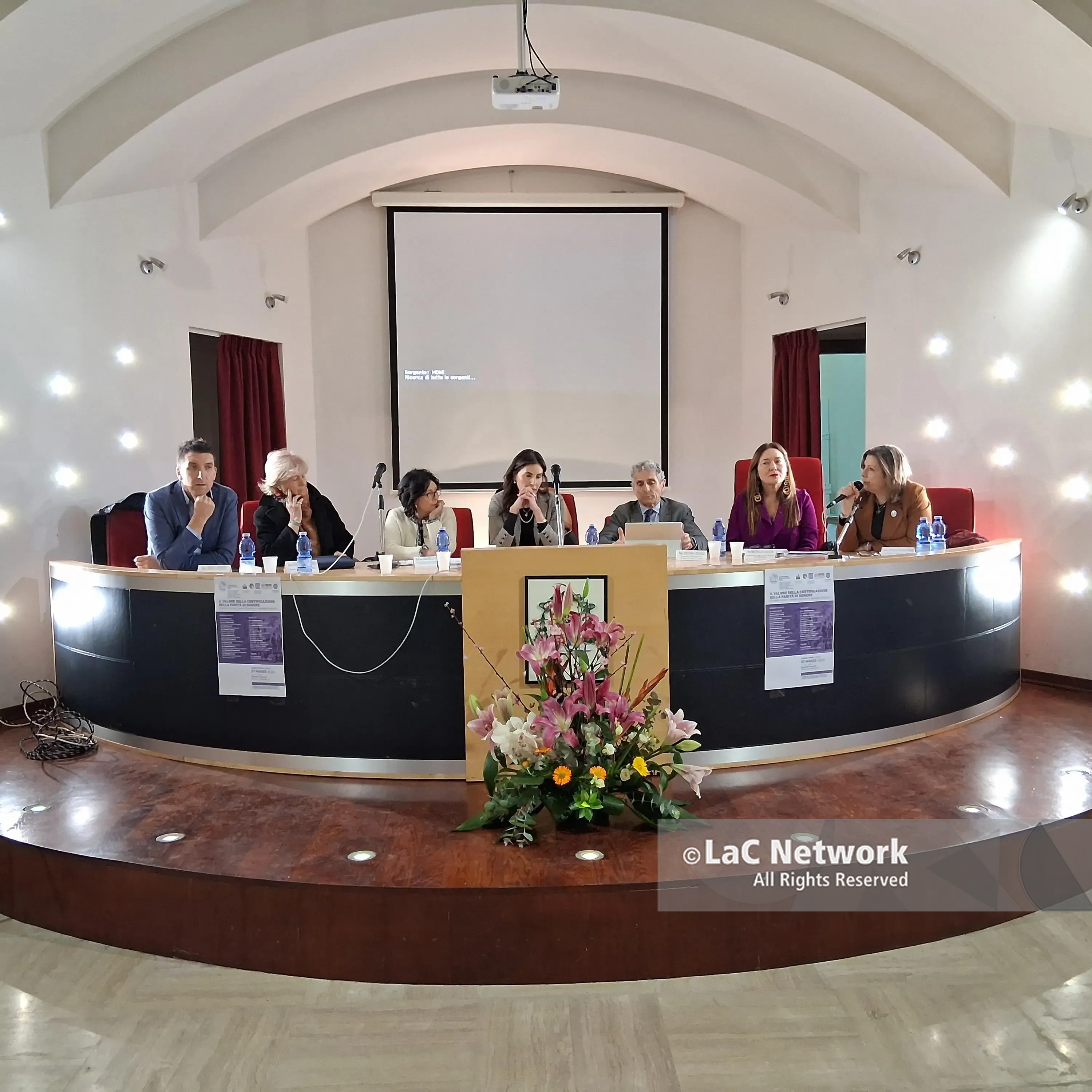Lamezia Terme, la parità di genere come motore economico: il punto in un convegno promosso dall'Associazione Donne Giuriste Italia\n