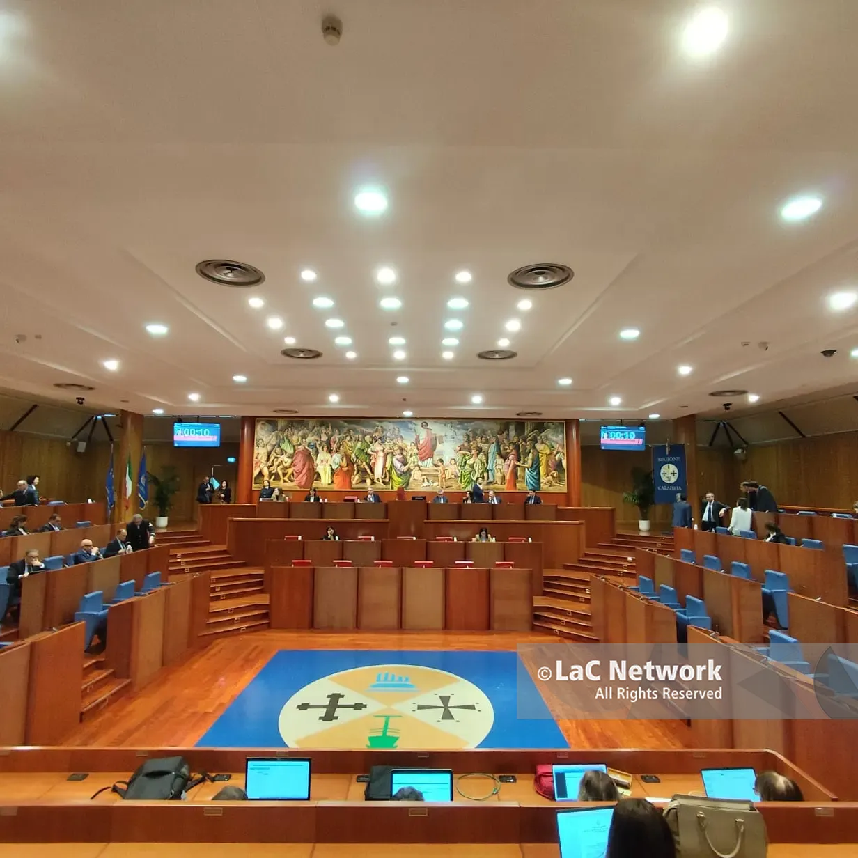 Sottosegretari Regione Calabria, dirigenti Pd: «i consiglieri di opposizioni richiedano referendum»\n