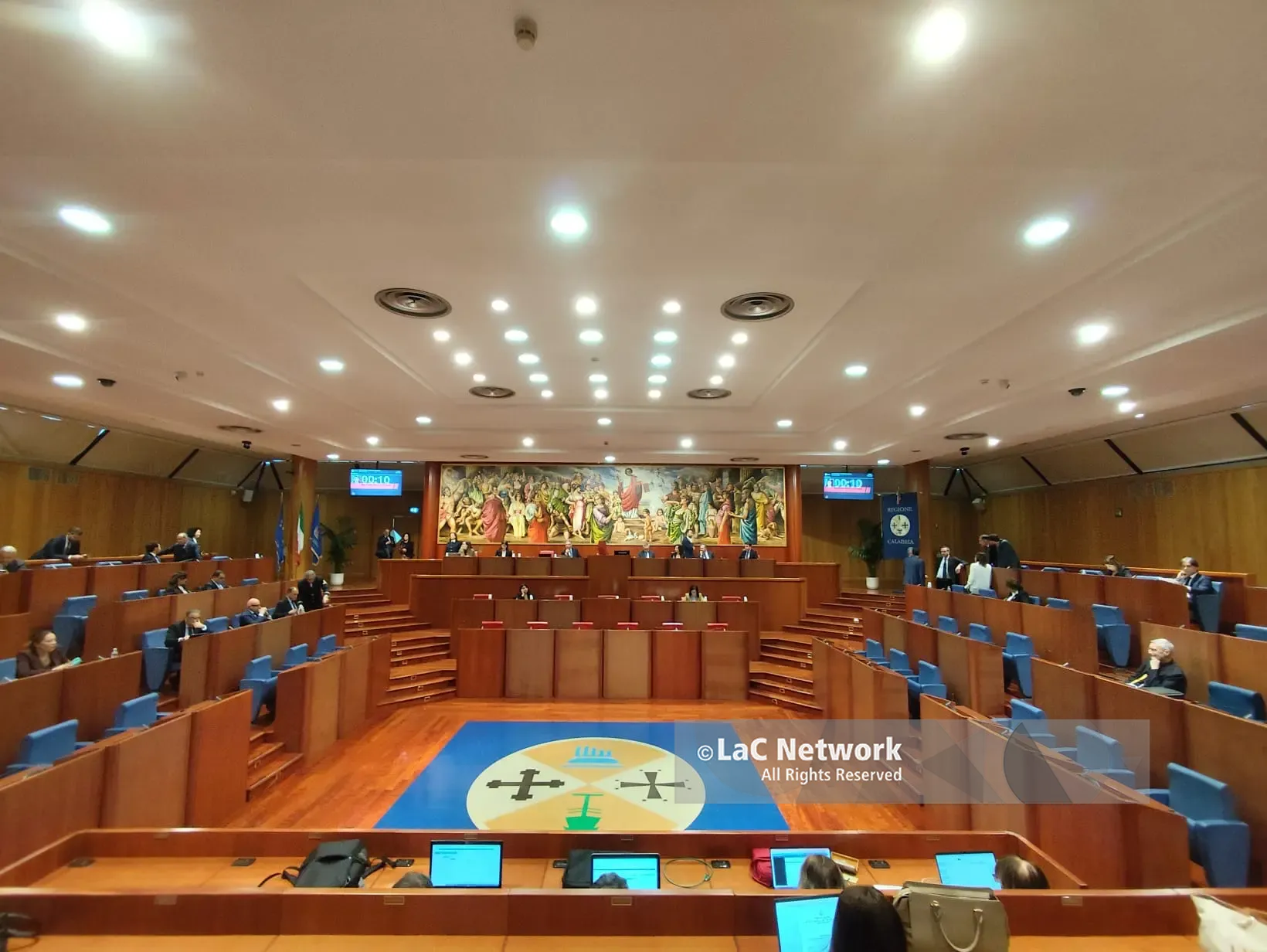 Sottosegretari Regione Calabria, dirigenti Pd: «i consiglieri di opposizioni richiedano referendum»\n