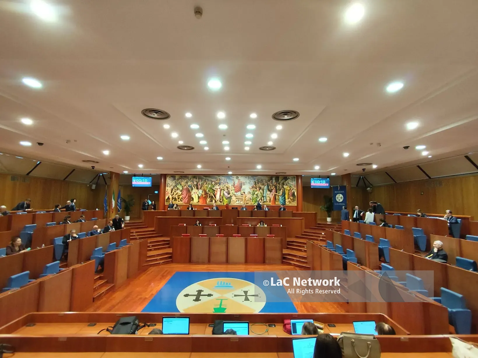 Sottosegretari Regione Calabria, dirigenti Pd: «i consiglieri di opposizione richiedano referendum»