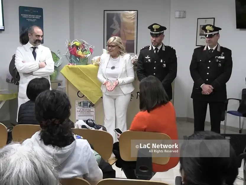 Oncomed regala “Una carezza in corsia” a chi combatte contro il cancro