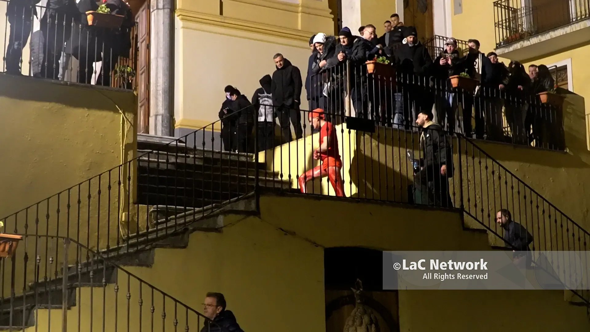 A Verbicaro\u00A0è tornata la notte dei Battenti, il rito che unisce\u00A0fede, passione e identità collettiva\n