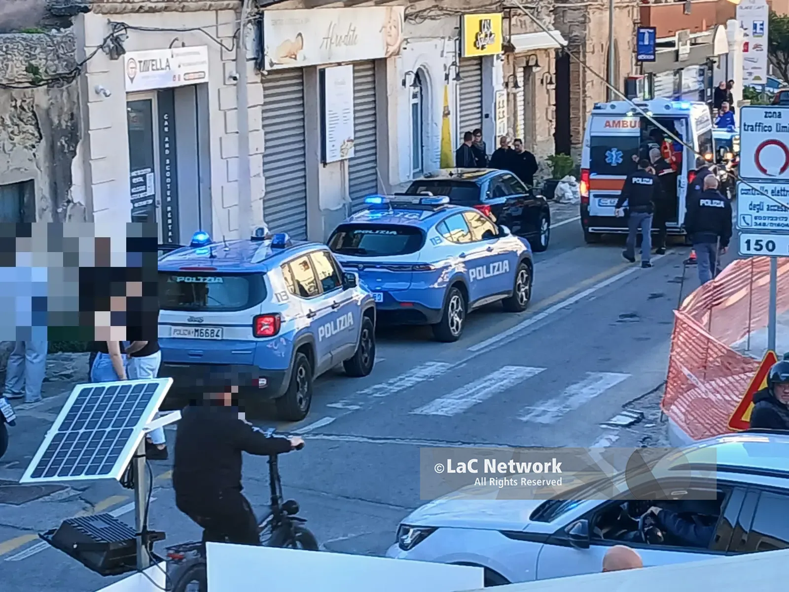 Terrore a Tropea, sparatoria in pieno giorno: lite al bar, un uomo ferito ma non in pericolo di vita\n