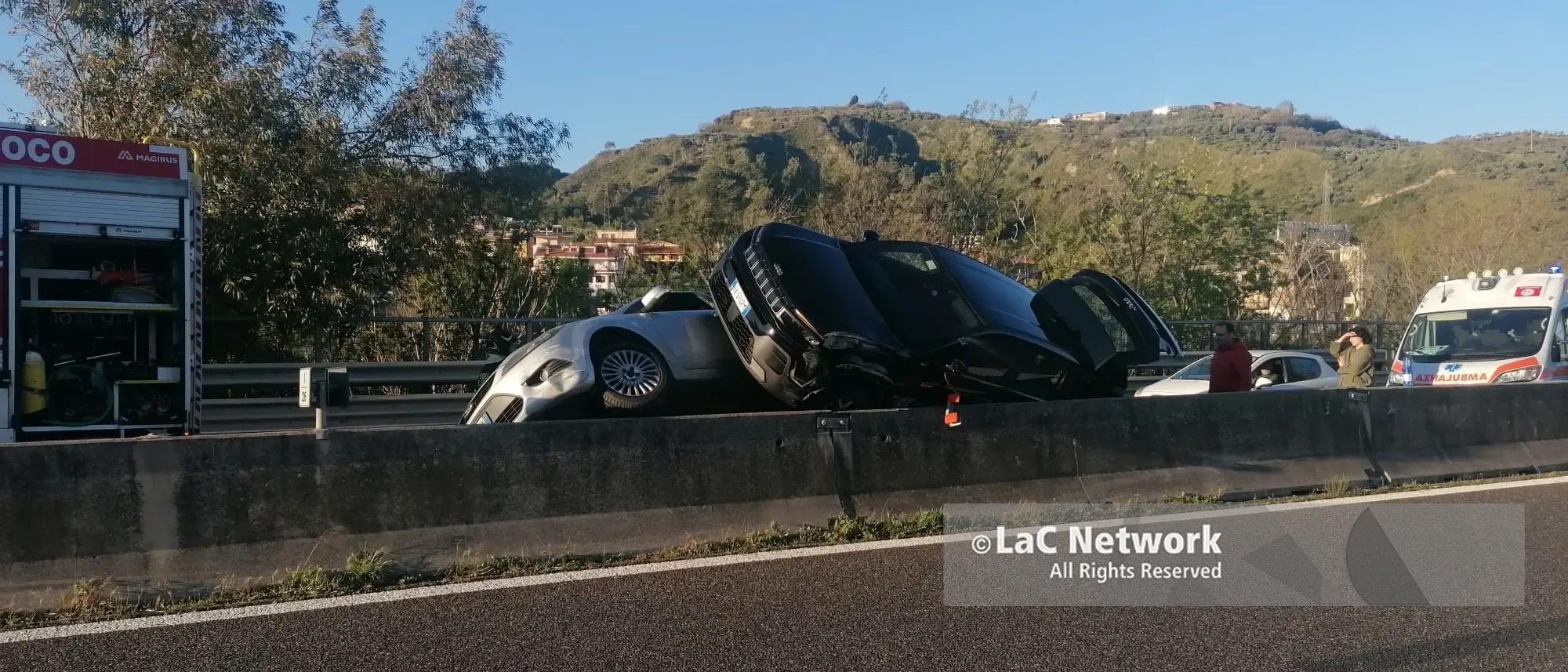 Scontro tra due auto sulla statale 280 nel Catanzarese: feriti un uomo e una donna\n