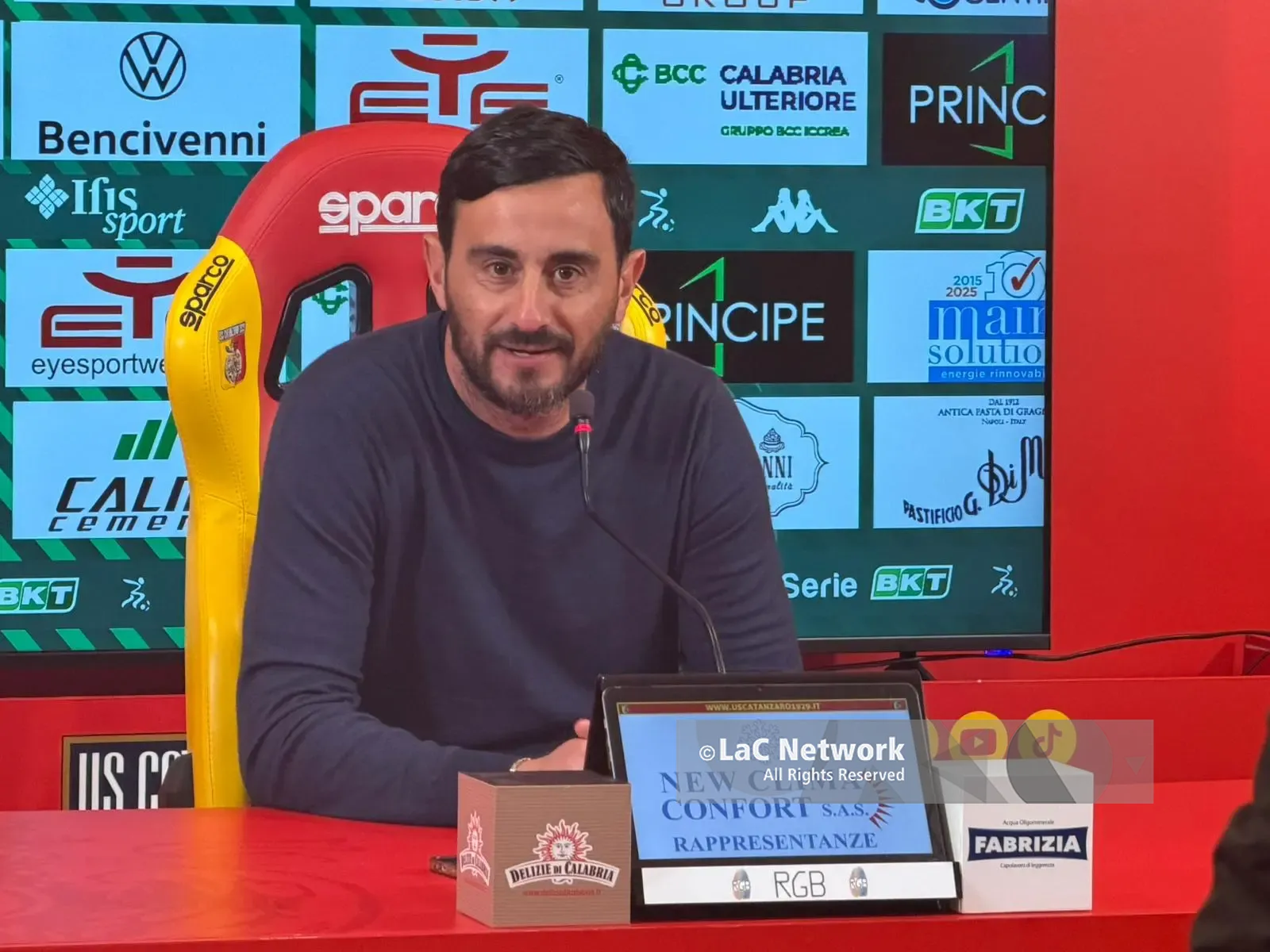 Us Catanzaro, Aquilani carica i suoi: «Ad Avellino gara difficile, ma siamo un gruppo forte e consapevole»\n