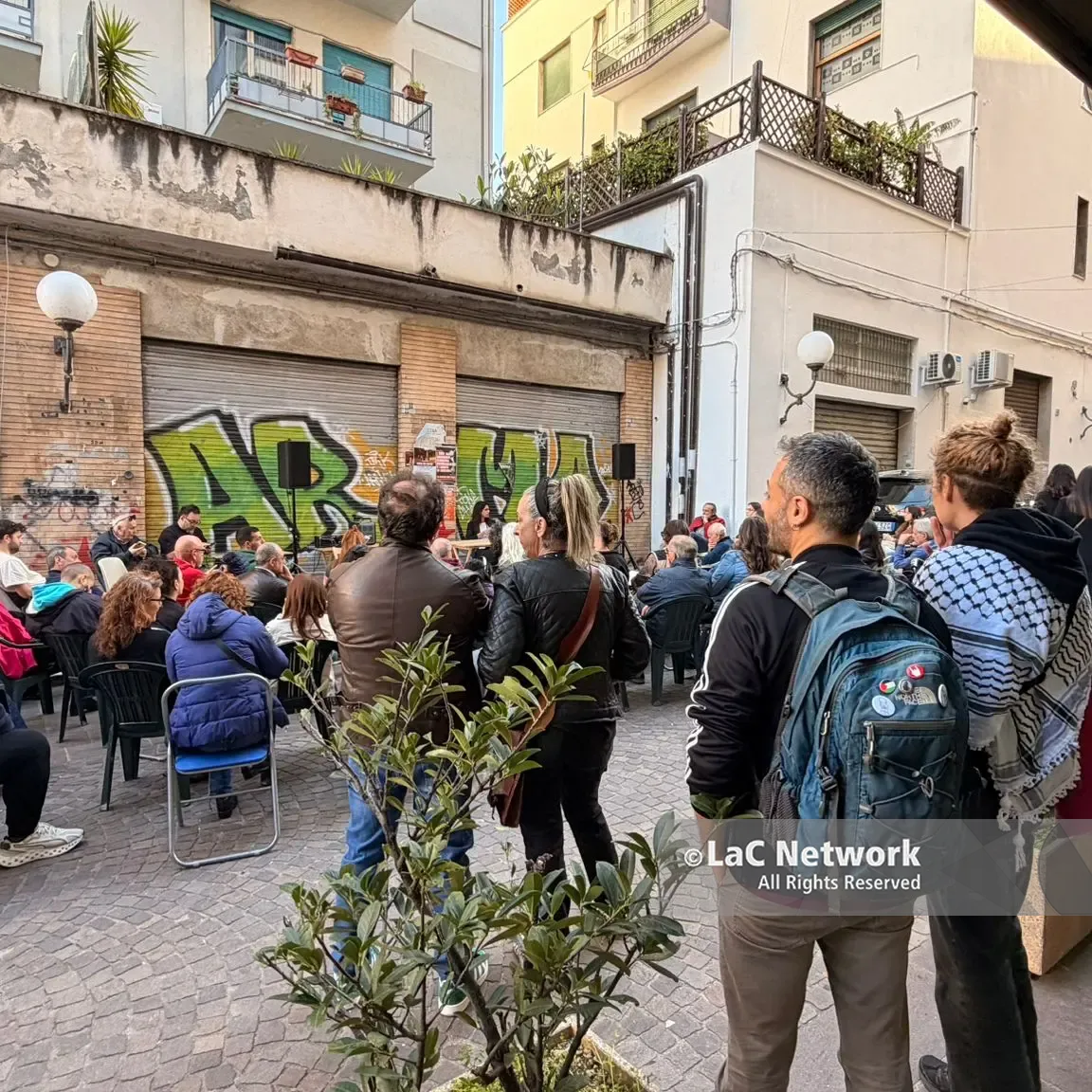 A Cosenza “I Sud si organizzano”: grande successo per l’iniziativa del colletivo “La Base”\n