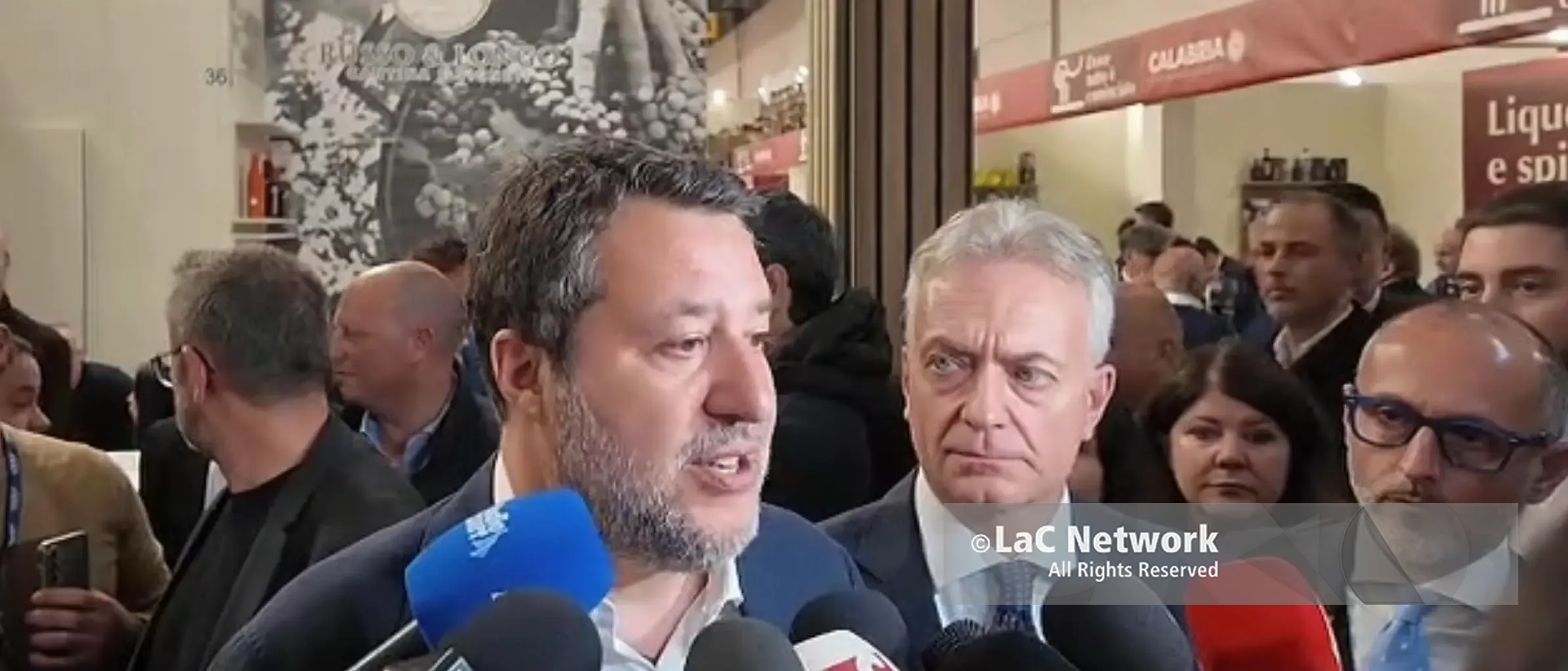 Salvini al Vinitaly: «Il 2026 sia l’anno del lavoro. Calabria protagonista tra vino, cantieri e grandi opere»\n