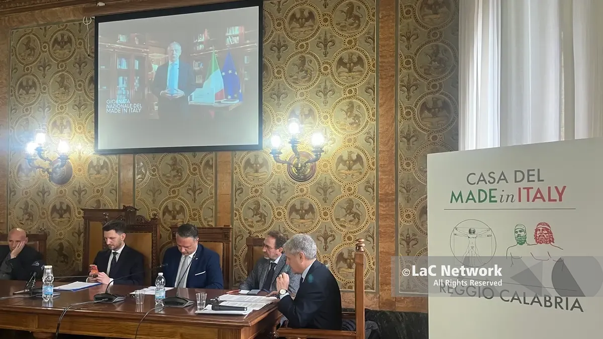 Creatività, eccellenze e scambio intergenerazionale, Reggio accoglie la sfida di contaminazione tra tradizione e innovazione\n\n\n