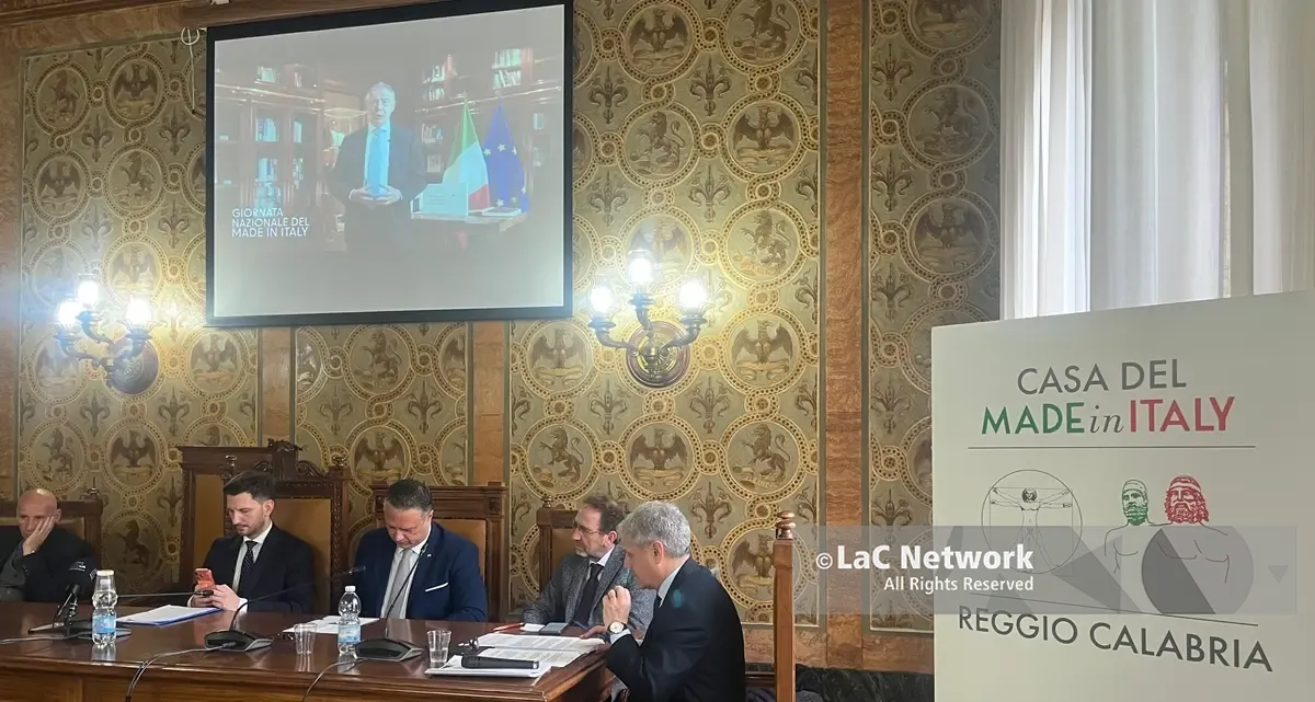 Creatività, eccellenze e scambio intergenerazionale, Reggio accoglie la sfida di contaminazione tra tradizione e innovazione\n\n\n