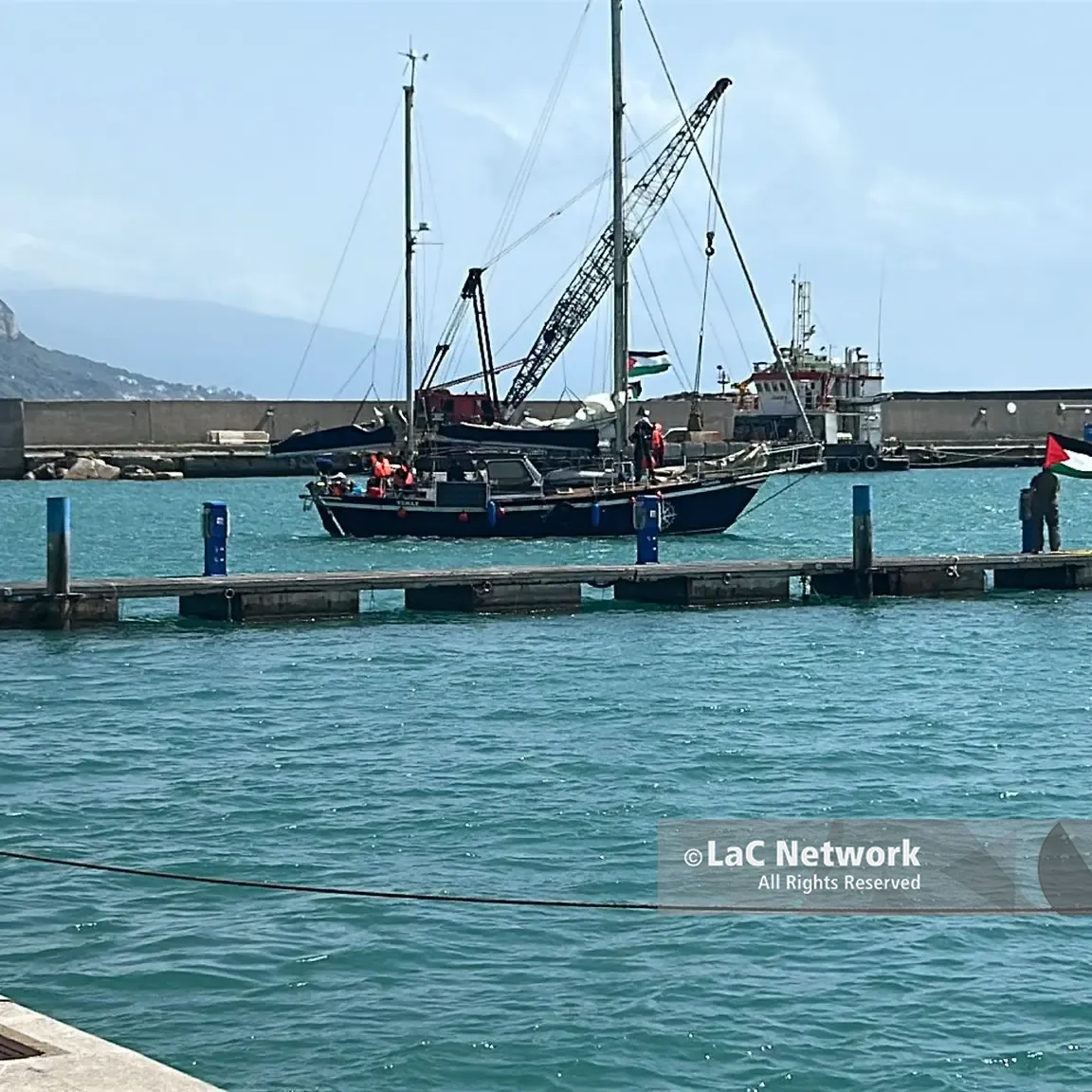 <p>La <span style=\"color:hsl(0, 75%, 60%);\">Flotilla a Cetraro</span>, arrivata al porto la prima imbarcazione battente bandiera palestinese</p>