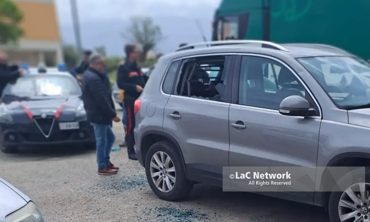 Aggressione in strada a Schiavonea, uomo ferito dal compagno dell’ex dopo una colluttazione\n