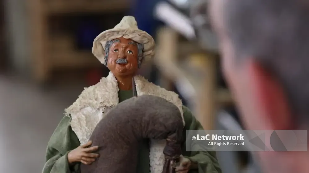 Maestro di zampogna, con LaC Storie viaggio alla scoperta della bottega di Pasquale Lorenzo a Parghelia\n