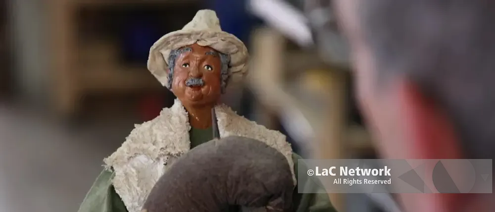 Maestro di zampogna, con LaC Storie viaggio alla scoperta della bottega di Pasquale Lorenzo a Parghelia\n