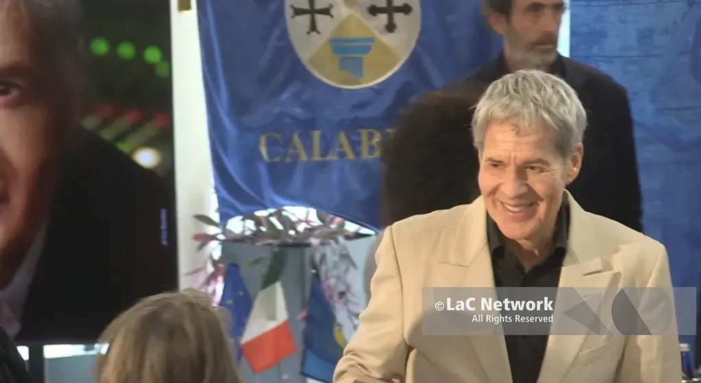 Claudio Baglioni premiato dalla Regione: «La Calabria è uno scrigno d’Italia»\n