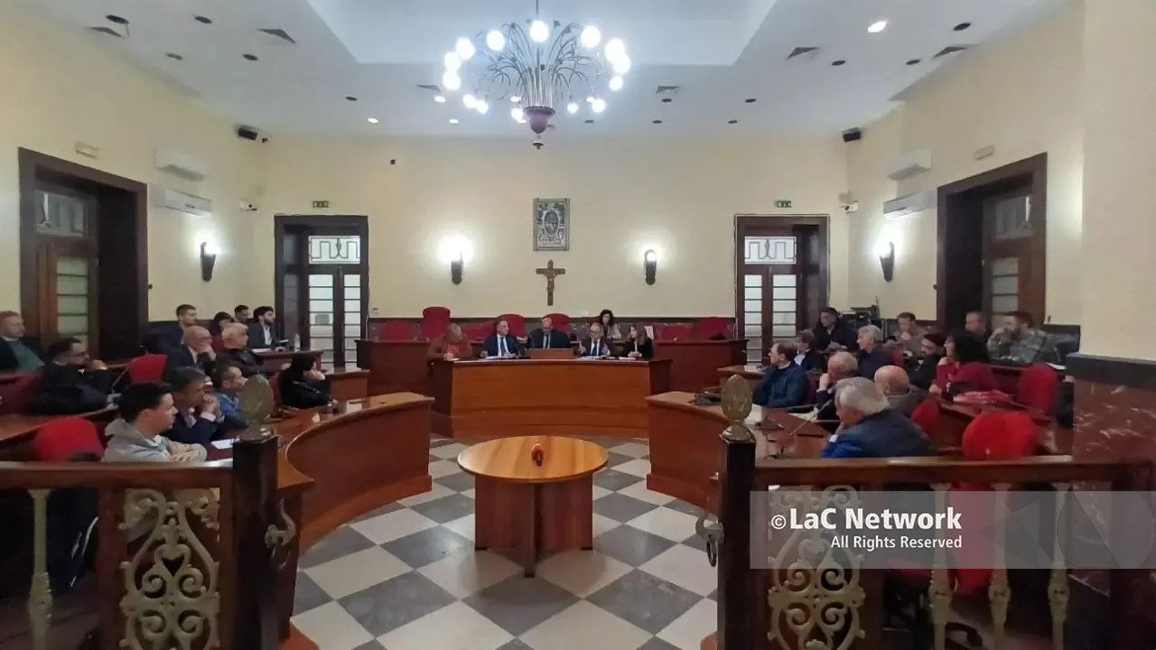 <p>Sindaci e rappresentanti Asp in assemblea per la riorganizzazione delle guardie mediche</p>\\n