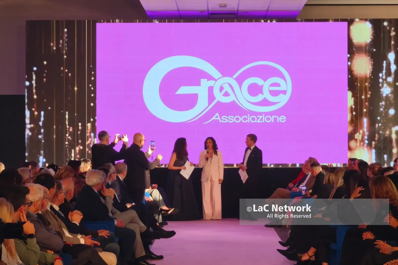 “Una Passerella per Grace”, la vita che resiste: donne e coraggio oltre la malattia\n