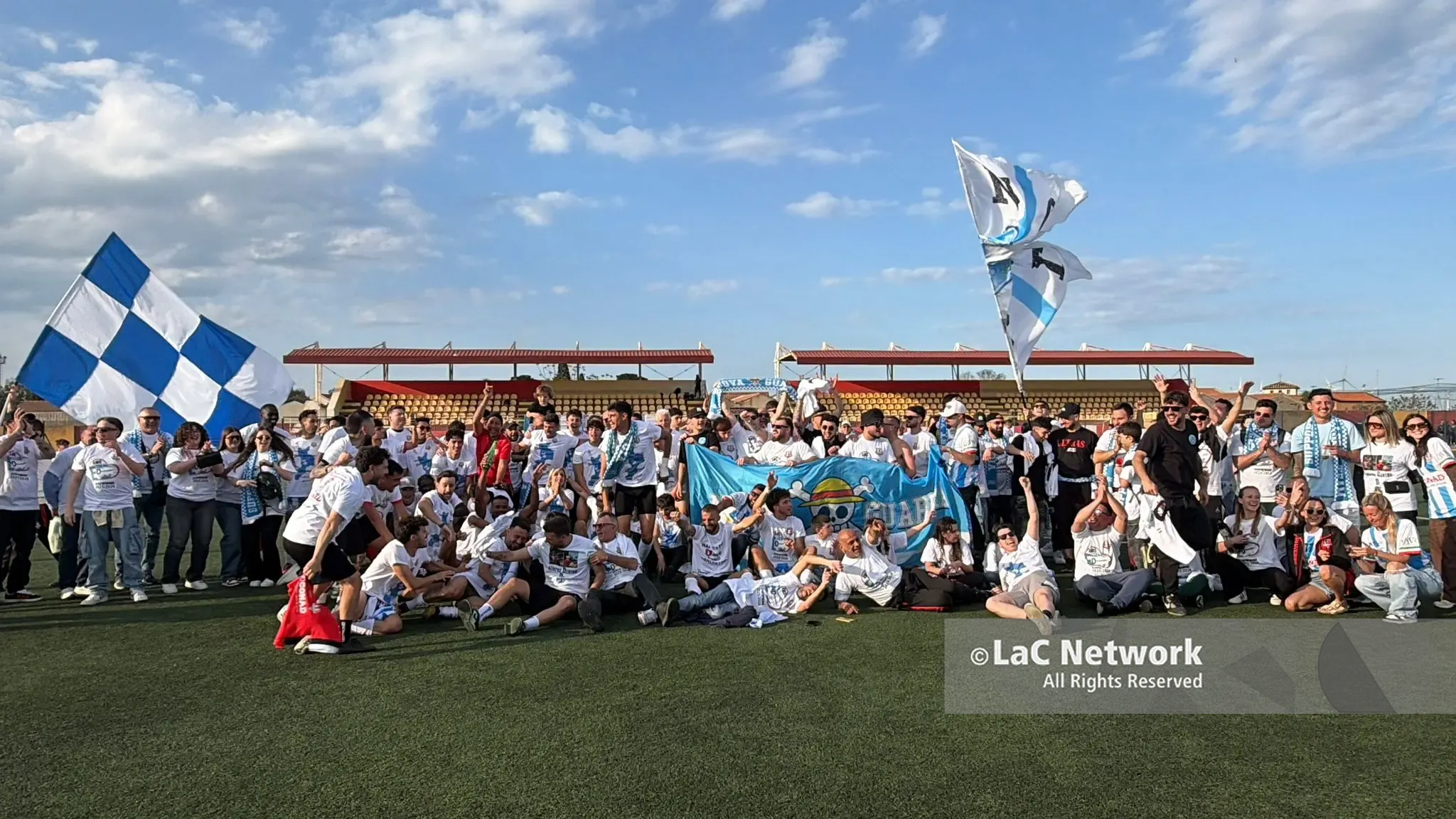 Estasi\u00A0Praiatortora, è Serie D: vittoria a Isola Capo Rizzuto e promozione matematica\n