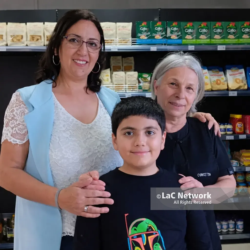 Ciclone Harry, il negozio distrutto dalle mareggiate\u00A0riapre dopo 3 mesi:\u00A0«È iniziato tutto dal salvadanaio di Gabriele»\u00A0\n