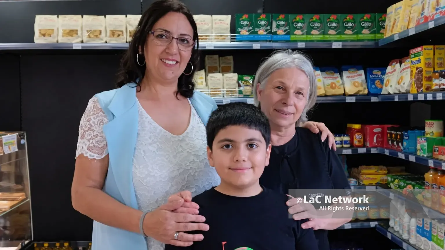 <p>Il 'ciclone' della solidarietà: negozio distrutto <span style=\"color:hsl(0, 75%, 60%);\">riapre dopo 3 mesi</span>: «La ripresa iniziata col salvadanaio di un ragazzino»</p>