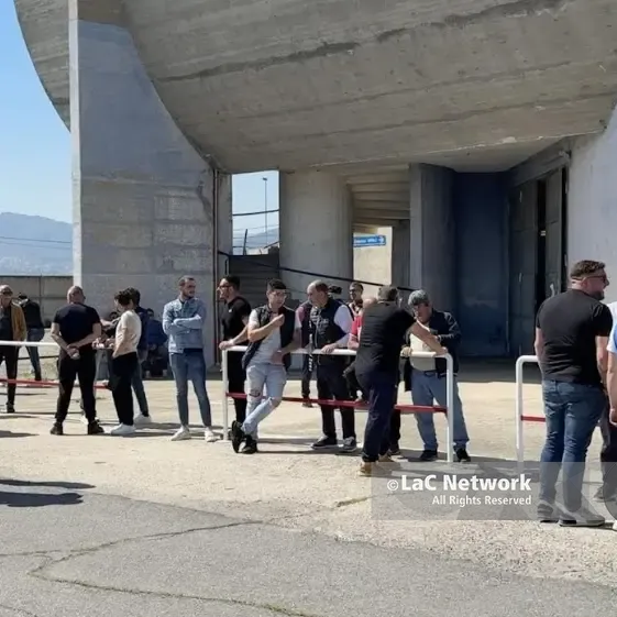 Pescherecci fermi a Schiavonea: protesta contro il caro gasolio e timori per il futuro\n