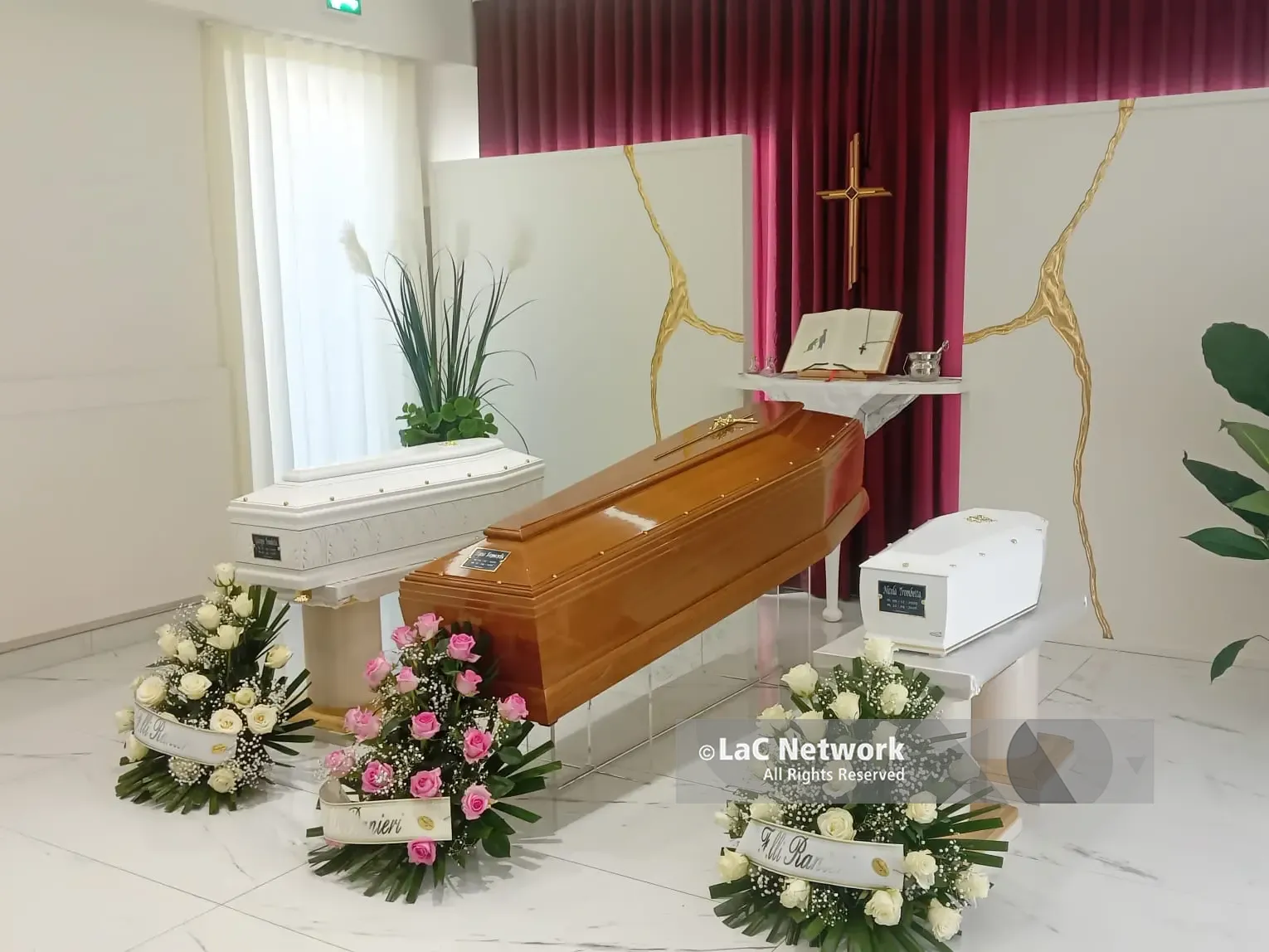 Catanzaro in lutto, allestita la camera ardente per Anna Democrito e i piccoli Nicola e Giuseppe