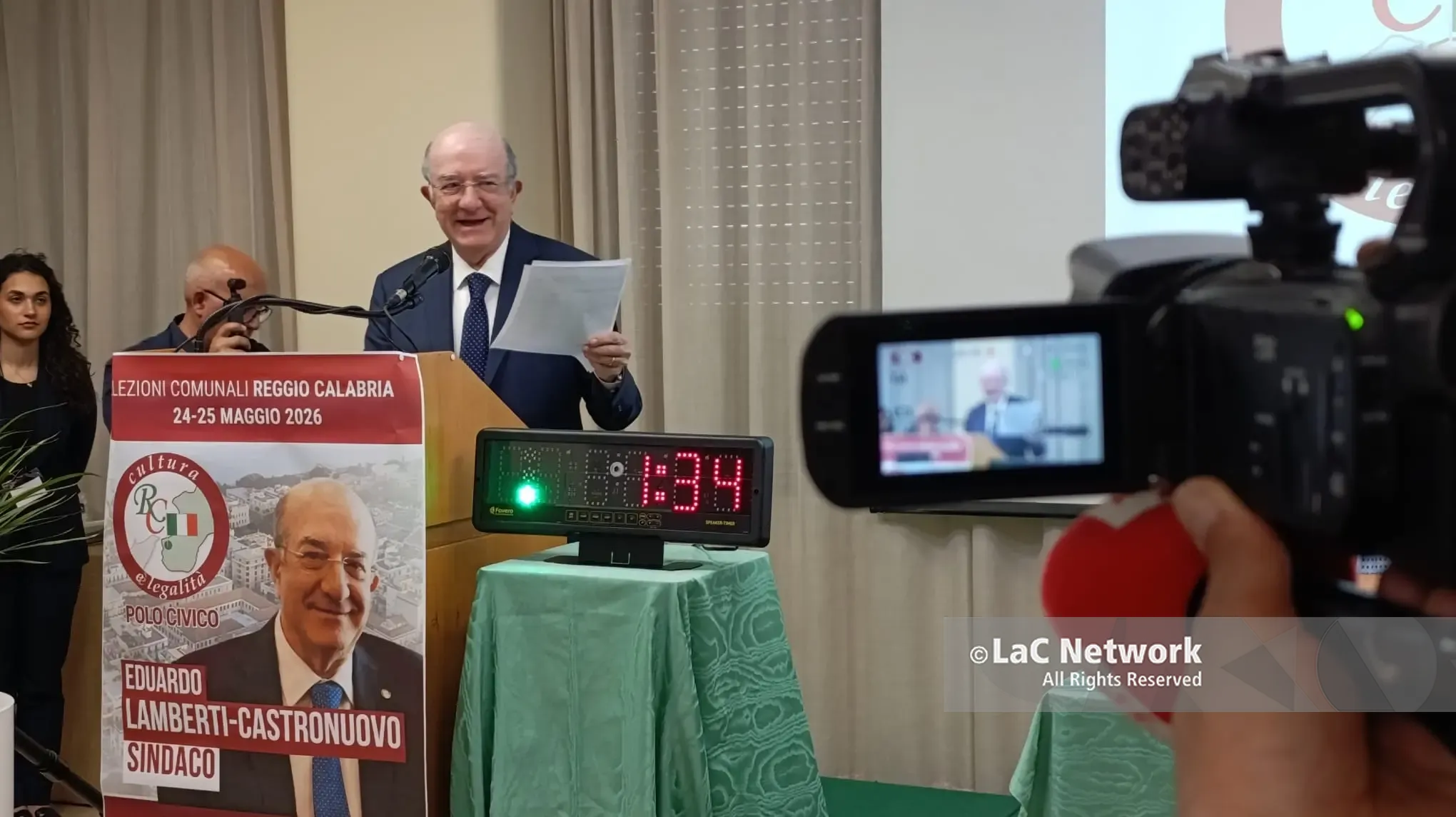 Lamberti Castronuovo presenta le liste e apre la segreteria: «Facciamo diventare l'aeroporto di Reggio di tutta l'Europa»\n