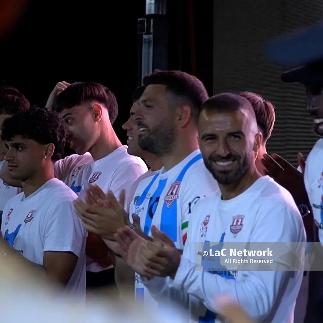 Praiatortora in Serie D, gioia incontenibile di tifosi e cittadini:\u00A0«Oggi è più bello perchè ci sono i nostri figli»\n