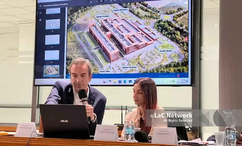 Al convegno del Pd Occhiuto presenta il progetto del nuovo ospedale di Cosenza: «Diventerà centro europeo della chirurgia robotica»