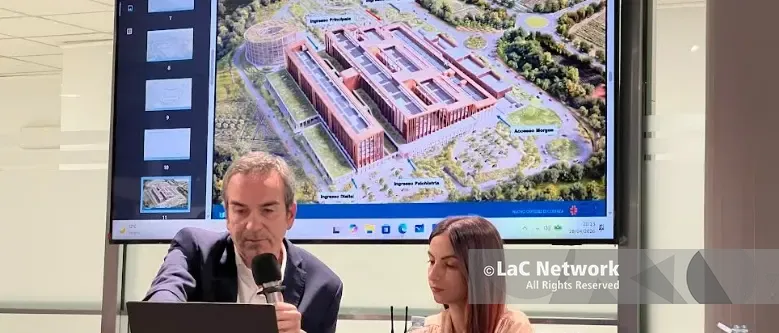 Al convegno del Pd Occhiuto presenta il progetto del nuovo ospedale di Cosenza: «Diventerà centro europeo della chirurgia robotica»