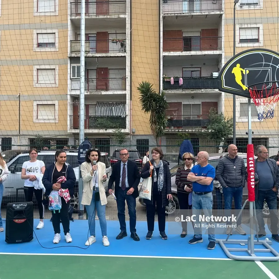 Nuova vita all'impianto sportivo di Modenelle ad Arghillà: un altro benefico tocco di Fata Comunità\n