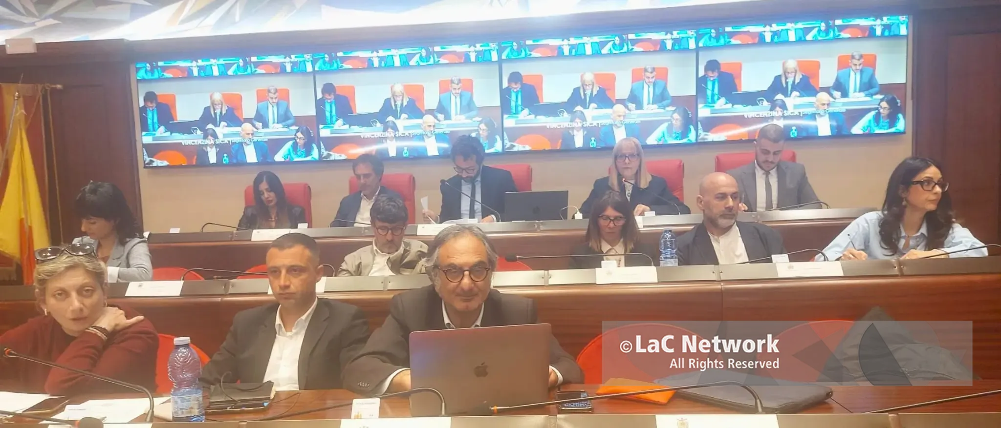 Consiglio comunale senza scosse: via libera alla “rottamazione” dei tributi\n