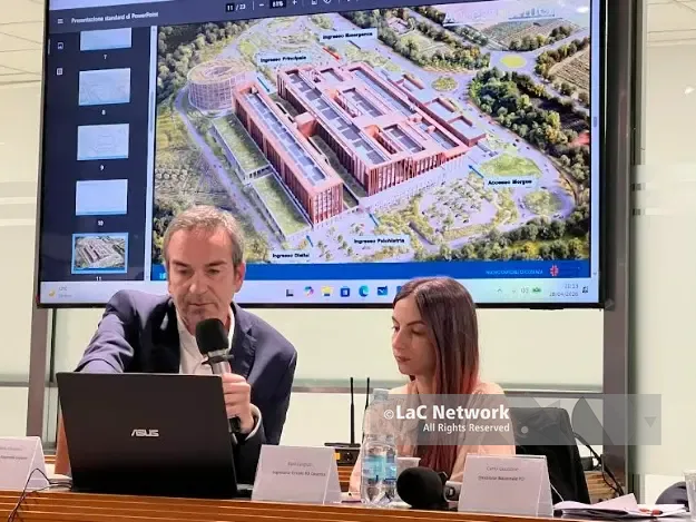 Nuovo ospedale a Rende mentre il capoluogo perde servizi e abitanti: la “questione Cosenza” agita la politica