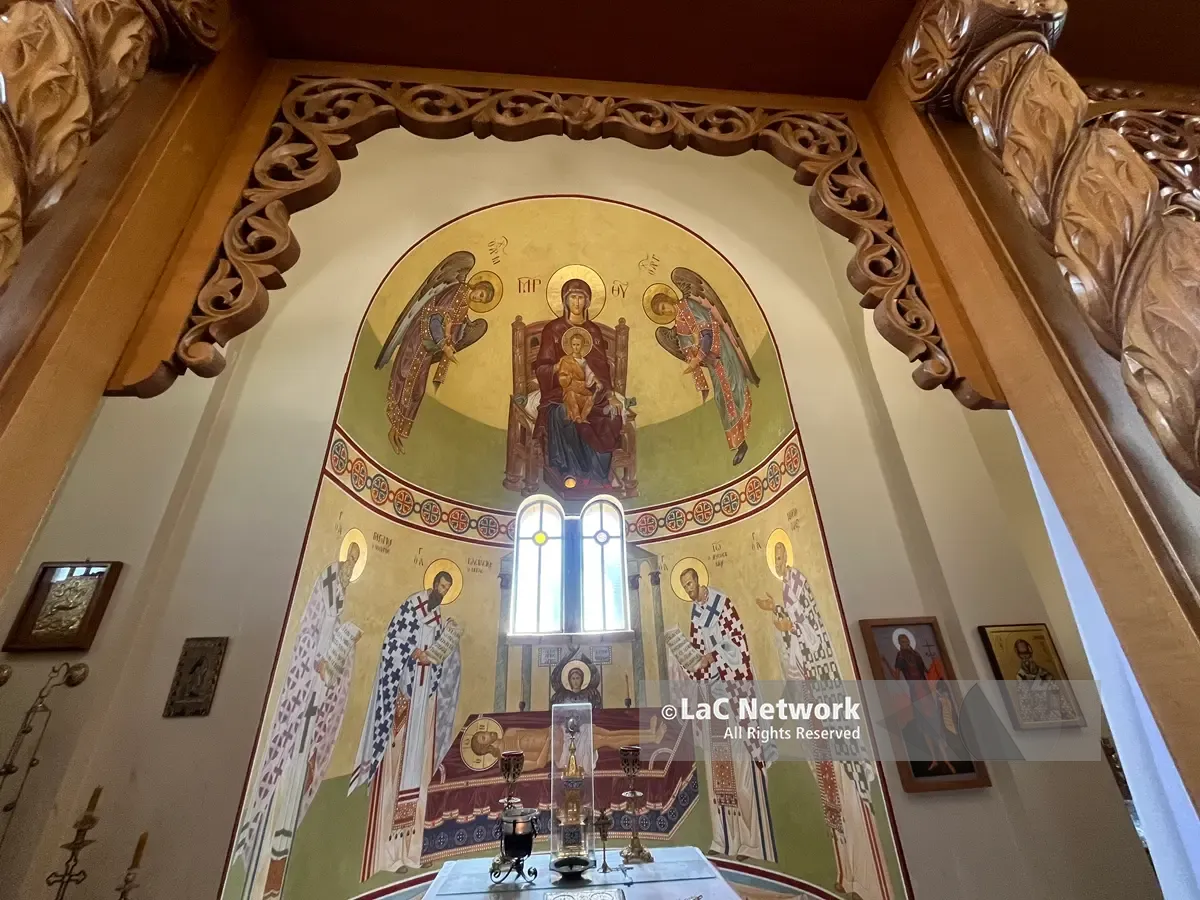Dall’Oriente un altro frammento di Paradiso:\u00A0un affresco illumina l’abside della chiesa ortodossa di San Paolo dei Greci di Reggio