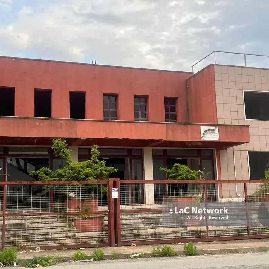 Riapertura scuola Arghillà, Lav Romanò: «Potrebbe contribuire a rafforzare dinamiche di segregazione»