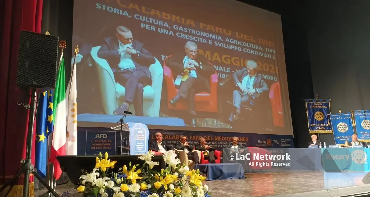 Calabria Faro del Mediterraneo, il Rotary traccia a Vibo la rotta per il futuro economico e sociale della regione\n
