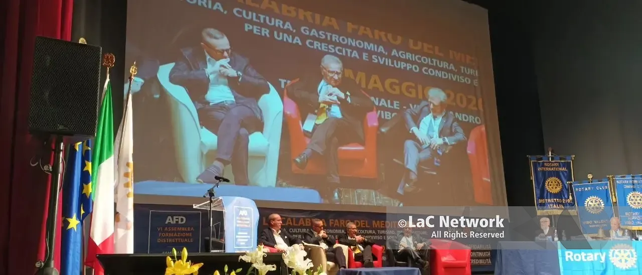 Calabria Faro del Mediterraneo, il Rotary traccia a Vibo la rotta per il futuro economico e sociale della regione\n