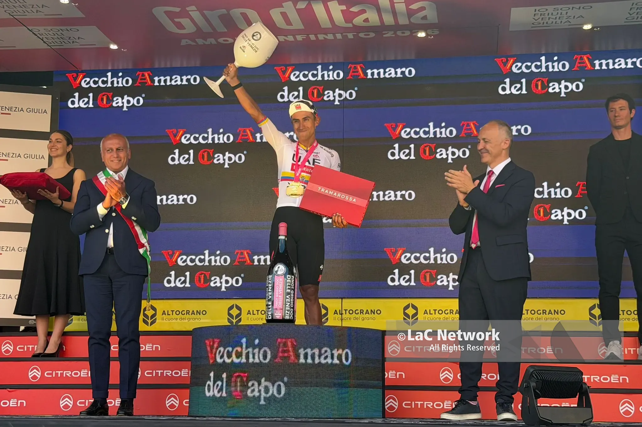 Jhonatan Narváez ha vinto la quarta tappa del Giro d'Italia 2026 a Cosenza\n