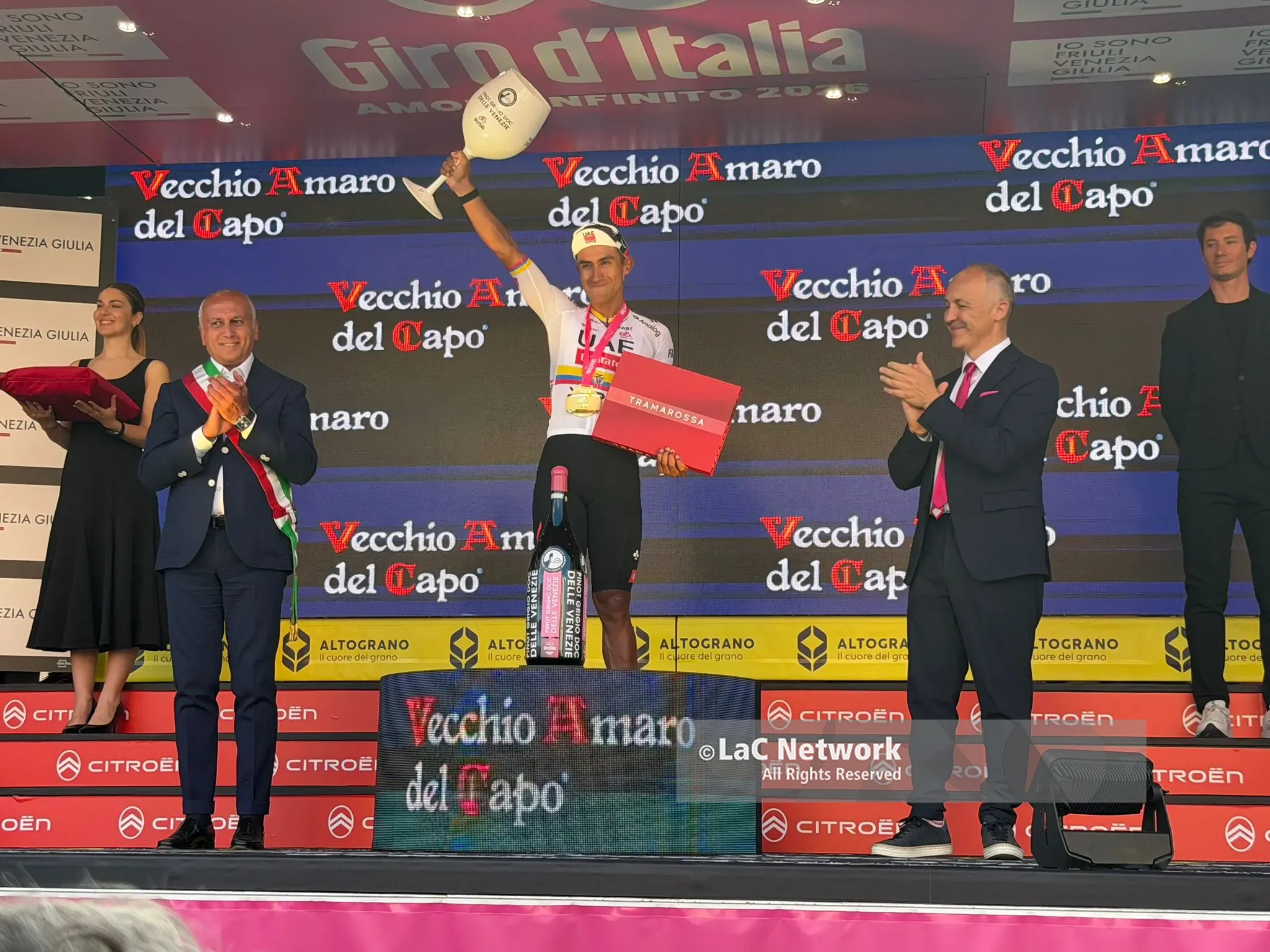 Jhonatan Narváez ha vinto la quarta tappa del Giro d'Italia 2026 a Cosenza