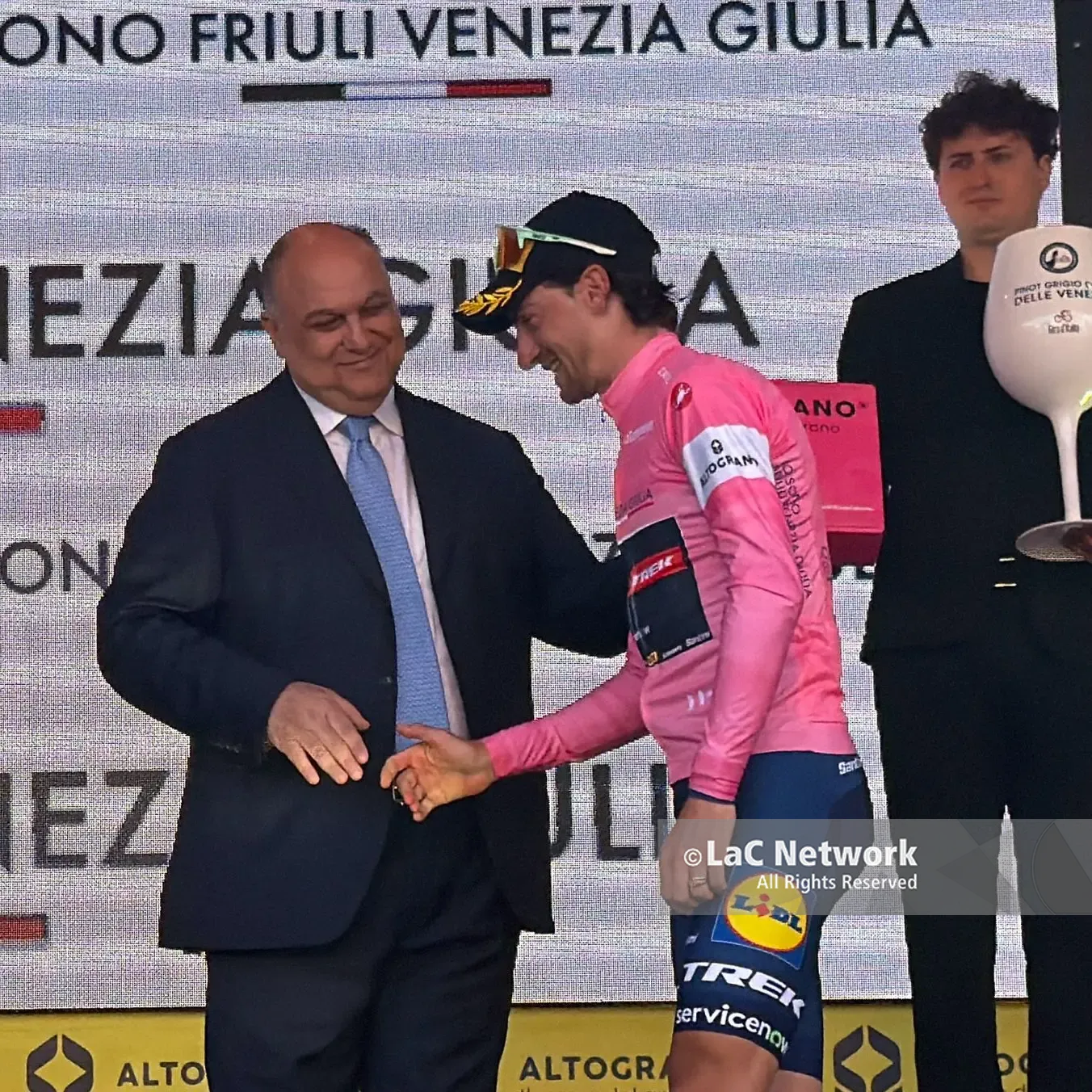 Giro d’Italia in Calabria, Calabrese:\u00A0«Abbiamo lasciato il segno. Un’emozione la consegna della coppa a Ciccone»\n