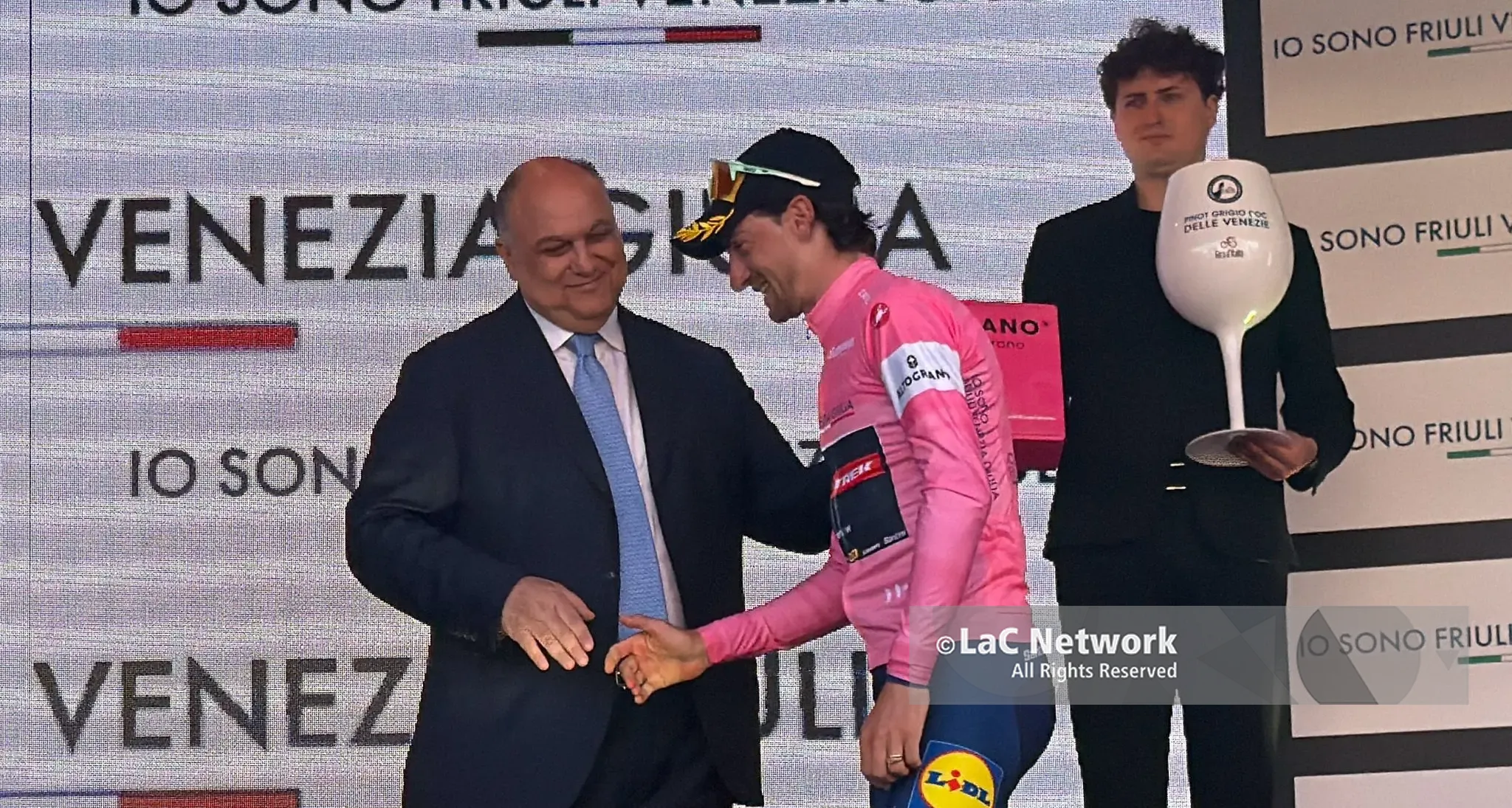 Giro d’Italia in Calabria, Calabrese:\u00A0«Abbiamo lasciato il segno. Un’emozione la consegna della coppa a Ciccone»\n