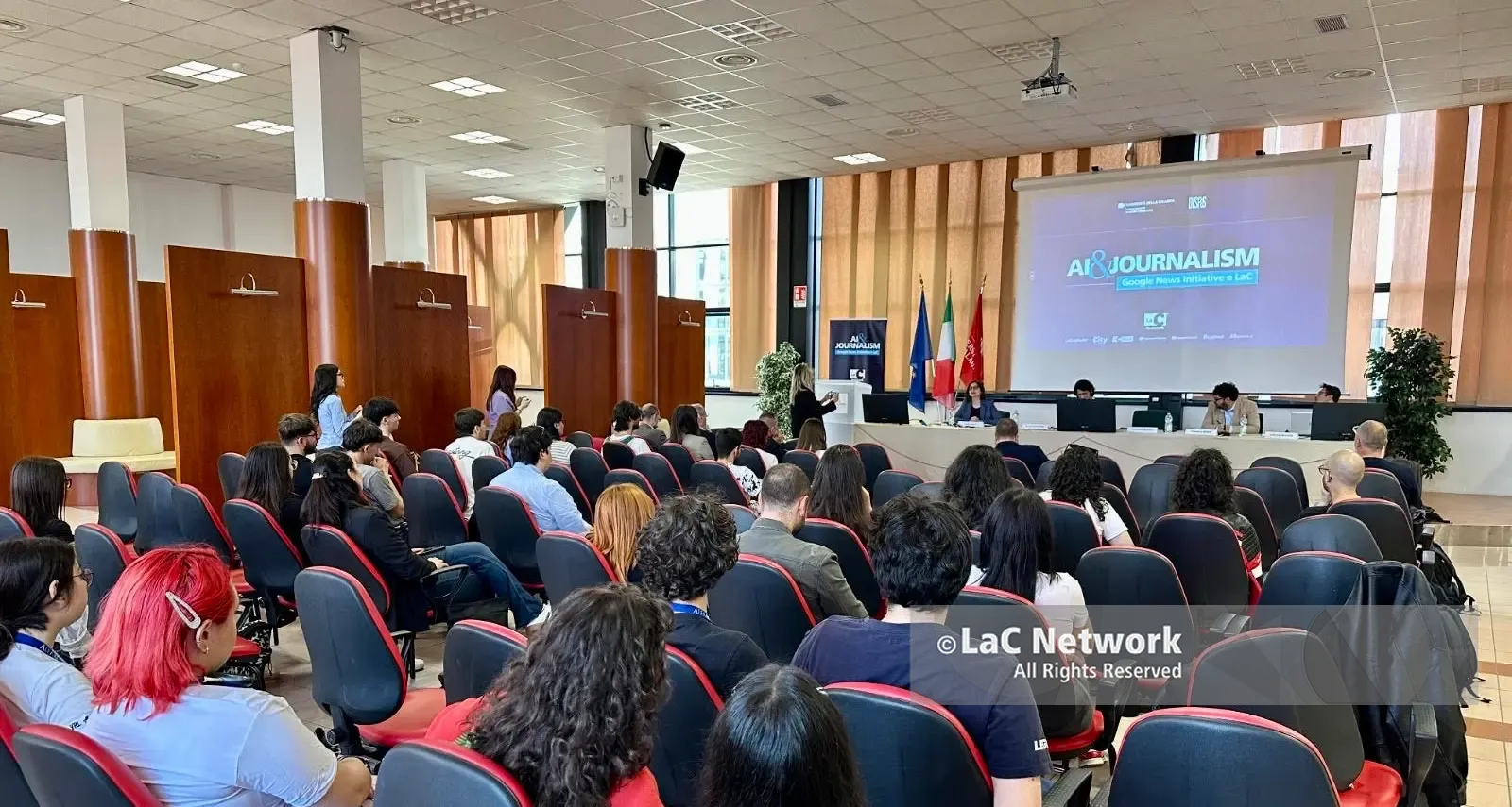<p>IA e giornalismo, LaC protagonista del futuro che avanza: <span style=\"color:hsl(0, 75%, 60%);\">Google sceglie il nostro network </span>per due giorni di formazione</p>