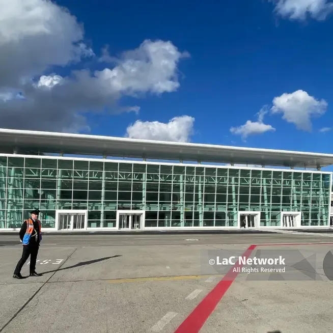 Il nuovo volto del terminal partenze dell’Aeroporto di Reggio Calabria –\u00A0FOTO\n