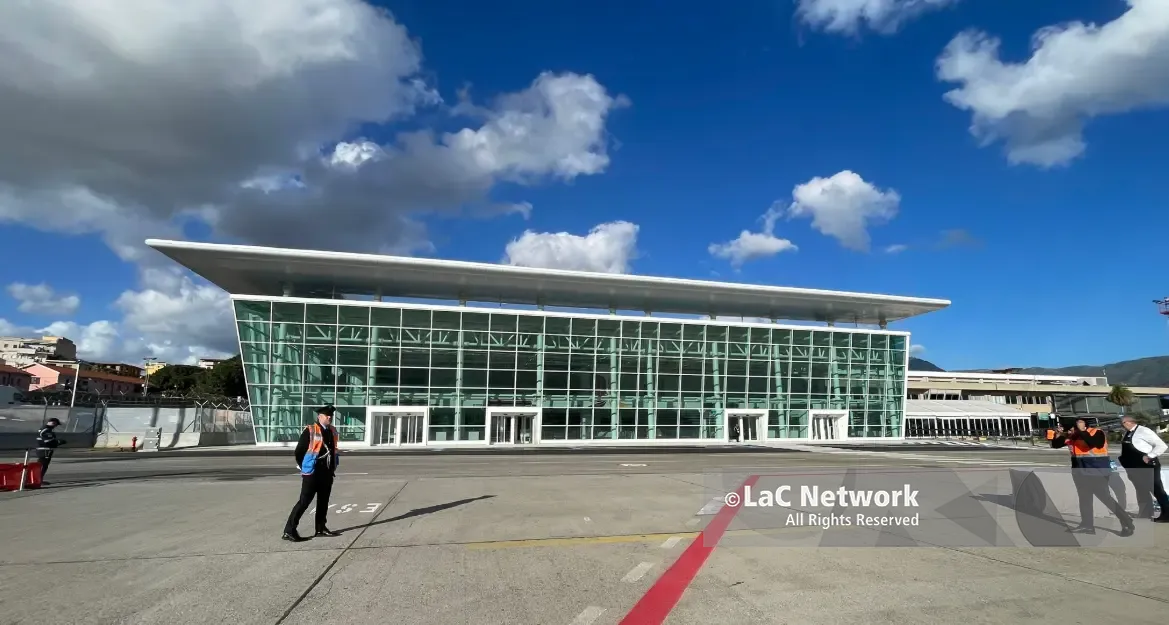 Il nuovo volto del terminal partenze dell’Aeroporto di Reggio Calabria –\u00A0FOTO\n