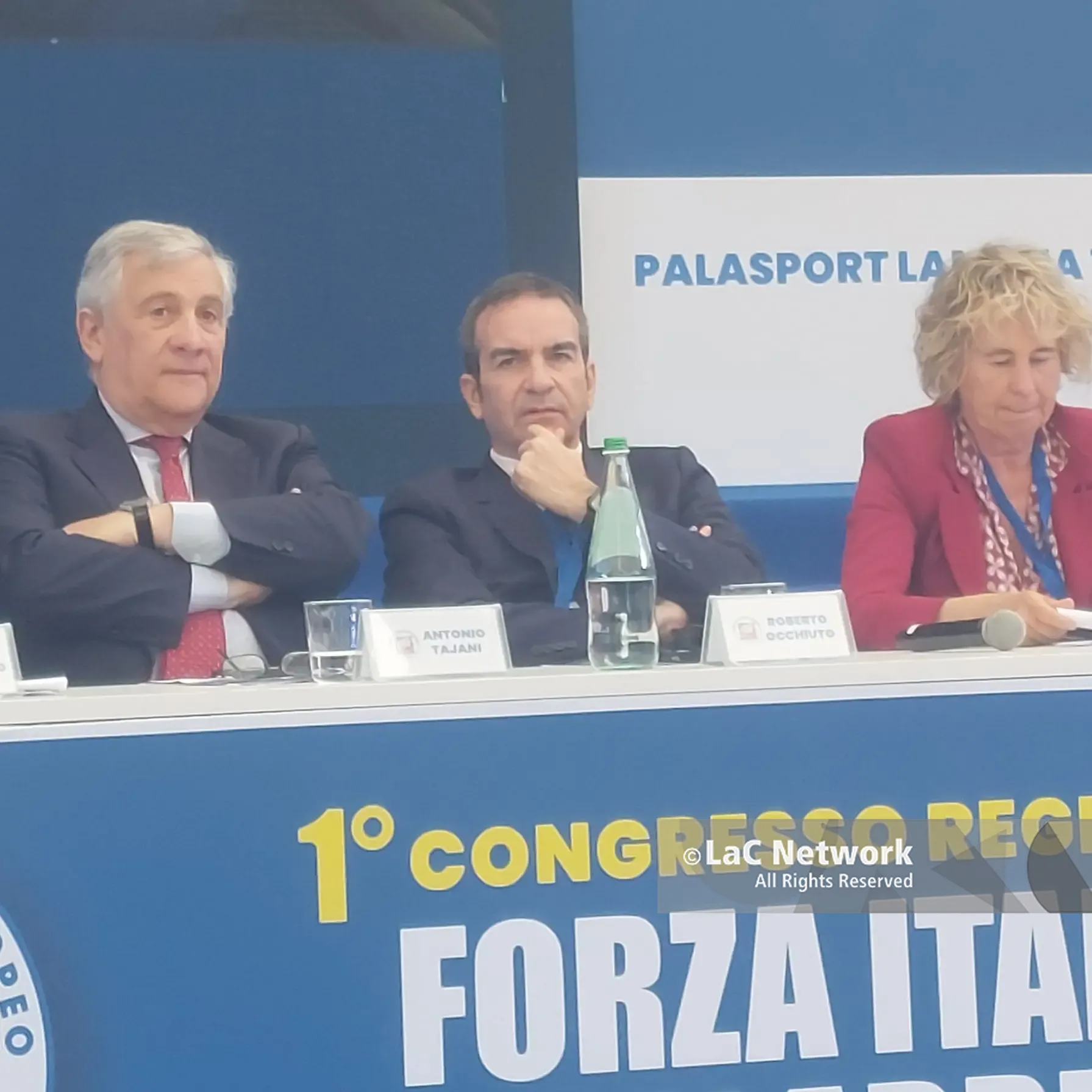 Occhiuto lancia il “modello Calabria”: «Forza Italia partito liberale, il centrodestra non sia ostaggio delle corporazioni»\n