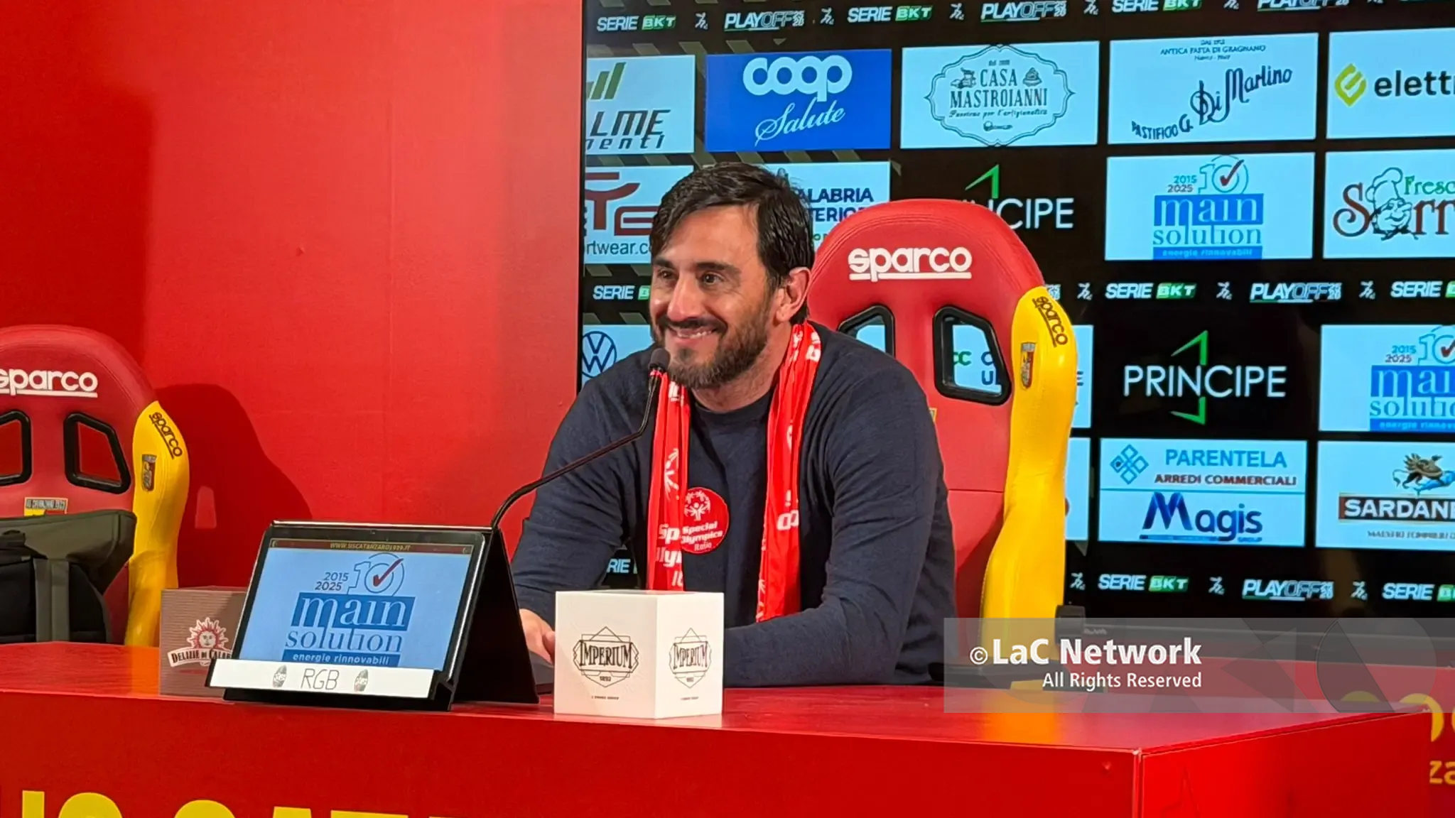Catanzaro-Palermo 3-0, Aquilani esalta il gruppo: «Prestazione straordinaria, ma la qualificazione è ancora aperta»\n