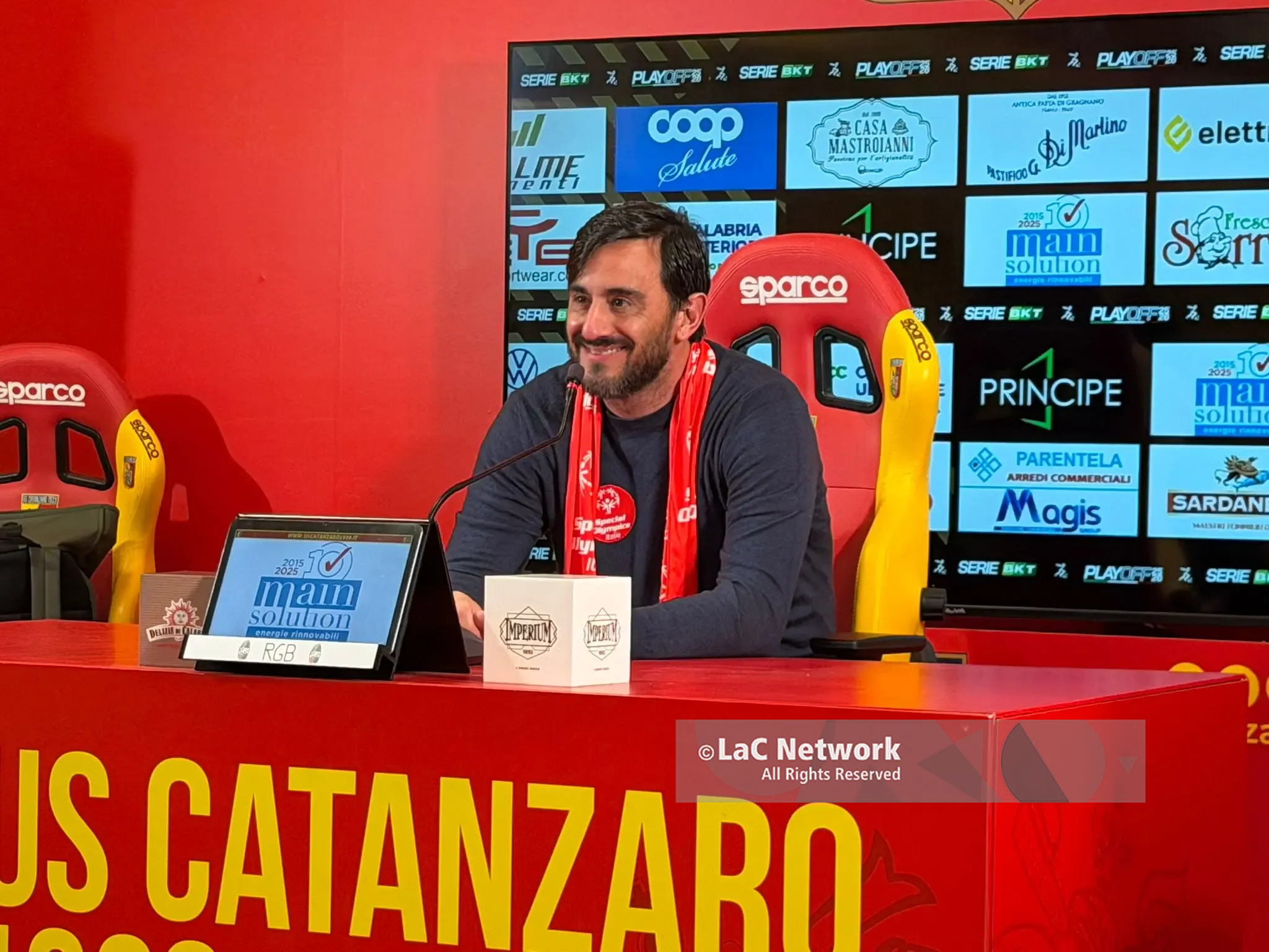 Catanzaro-Palermo 3-0, Aquilani esalta il gruppo: «Prestazione straordinaria, ma la qualificazione è ancora aperta»