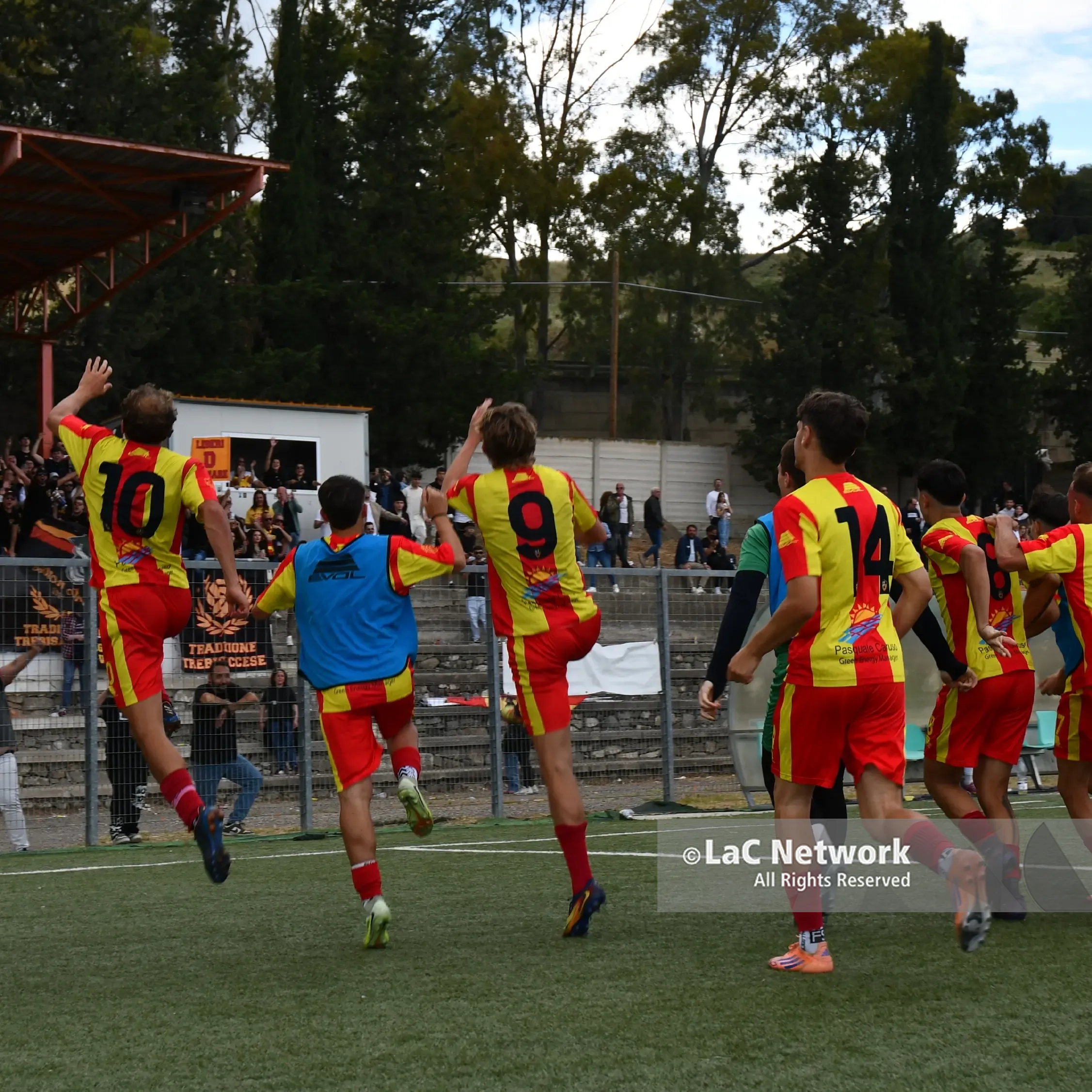 Eccellenza, il Trebisacce fa festa: vince i playoff regionali, ora testa alla nazionale per la Serie D\n