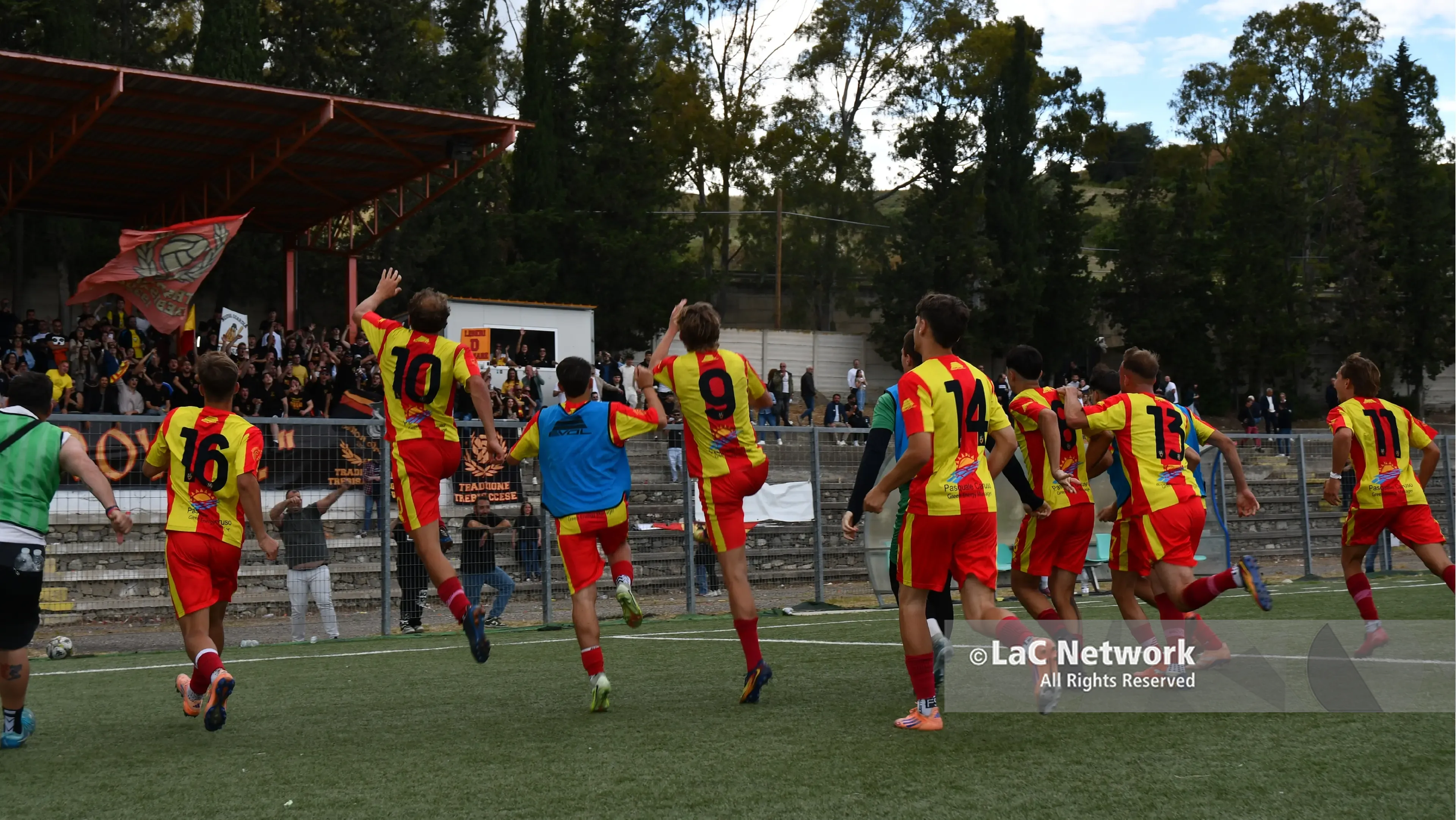 Eccellenza, il Trebisacce fa festa: vince i playoff regionali, ora testa alla nazionale per la Serie D\n
