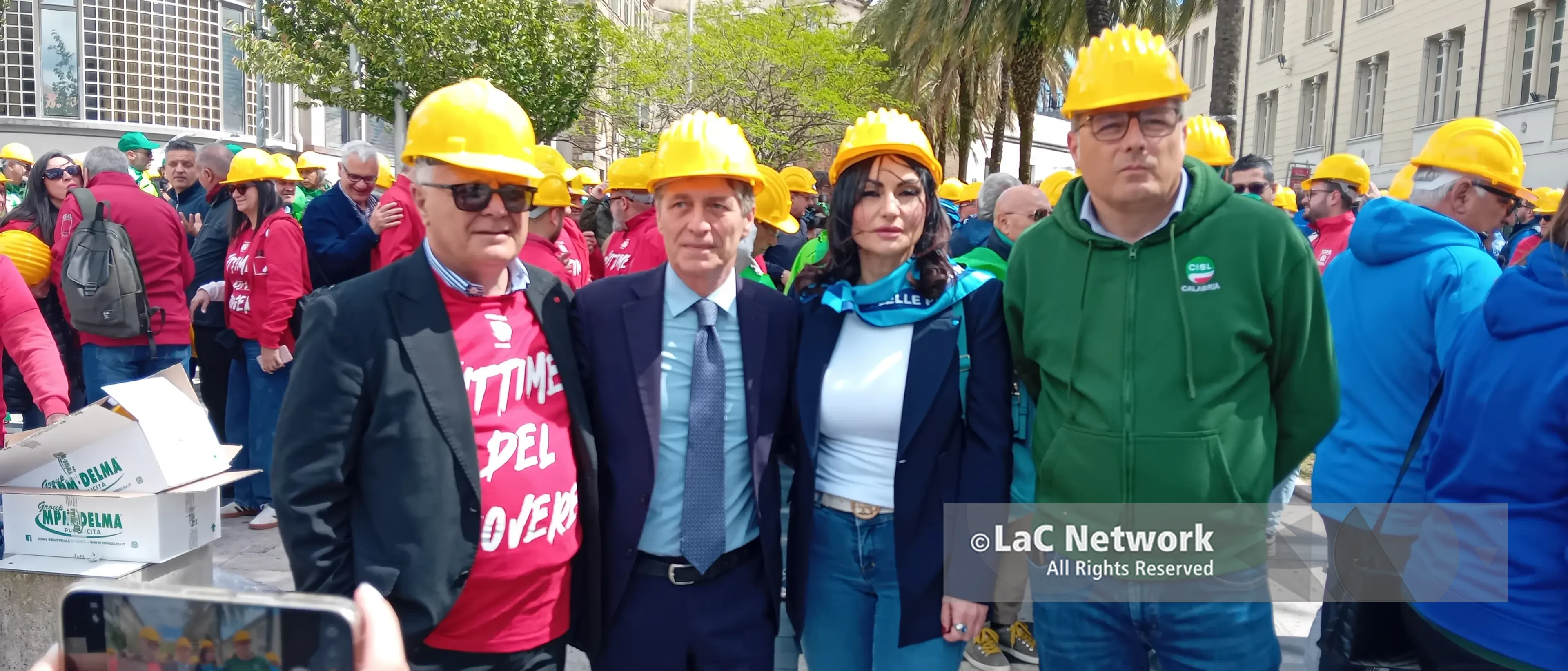 A\u00A0Catanzaro in marcia silenziosa per ricordare le vittime del lavoro:\u00A0Cgil, Cisl e Uil chiedono maggiore attenzione\n